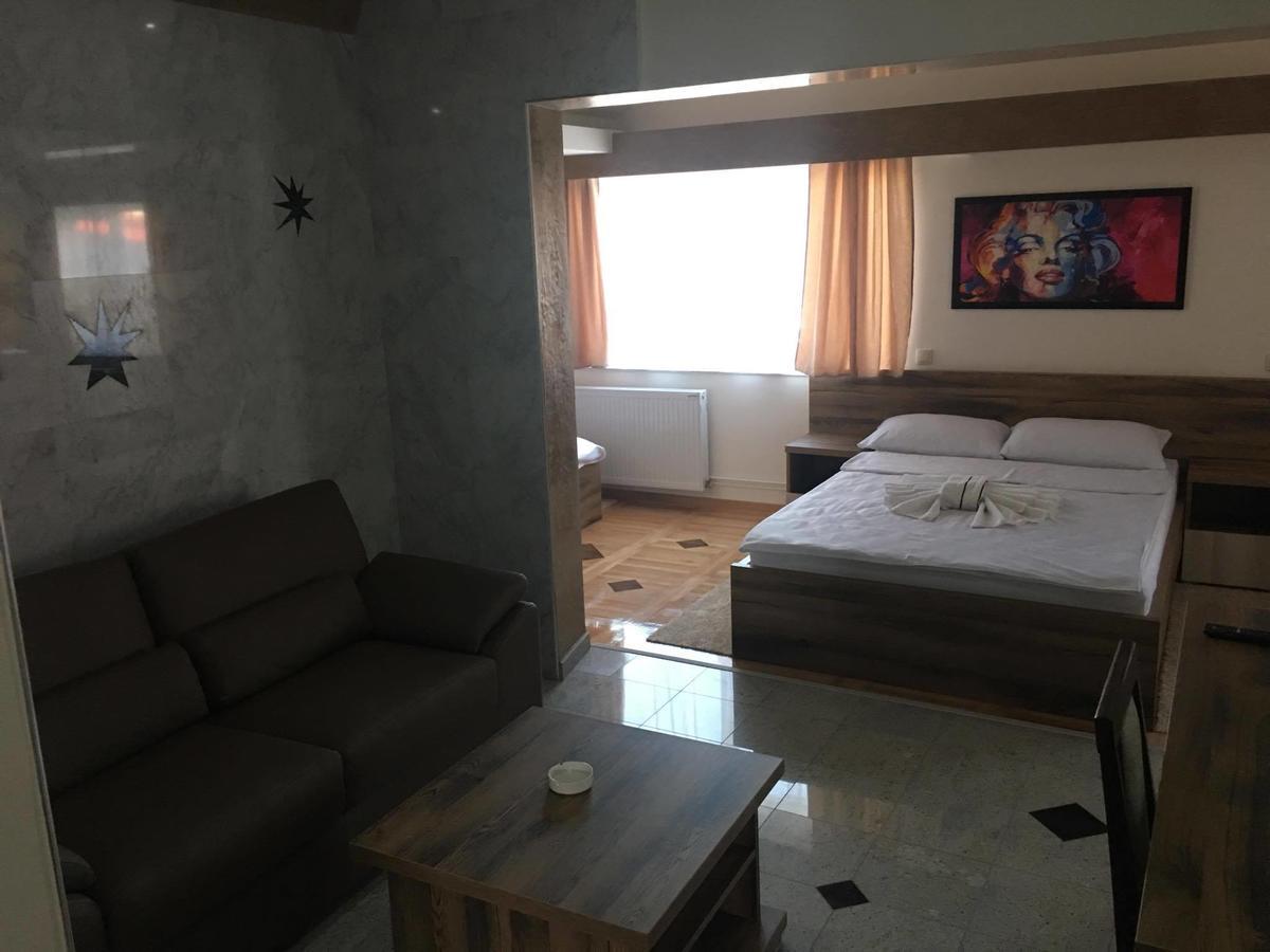Odmaraliste Vidik Hotell Lazarevac Exteriör bild
