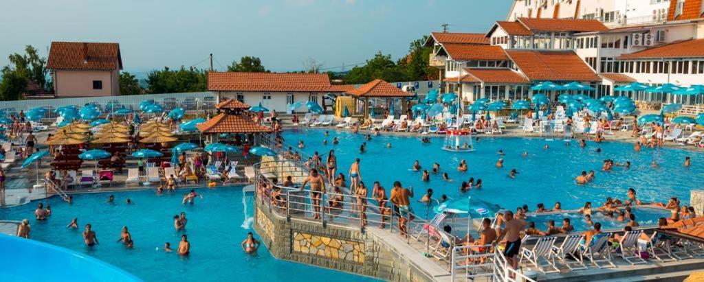Odmaraliste Vidik Hotell Lazarevac Exteriör bild